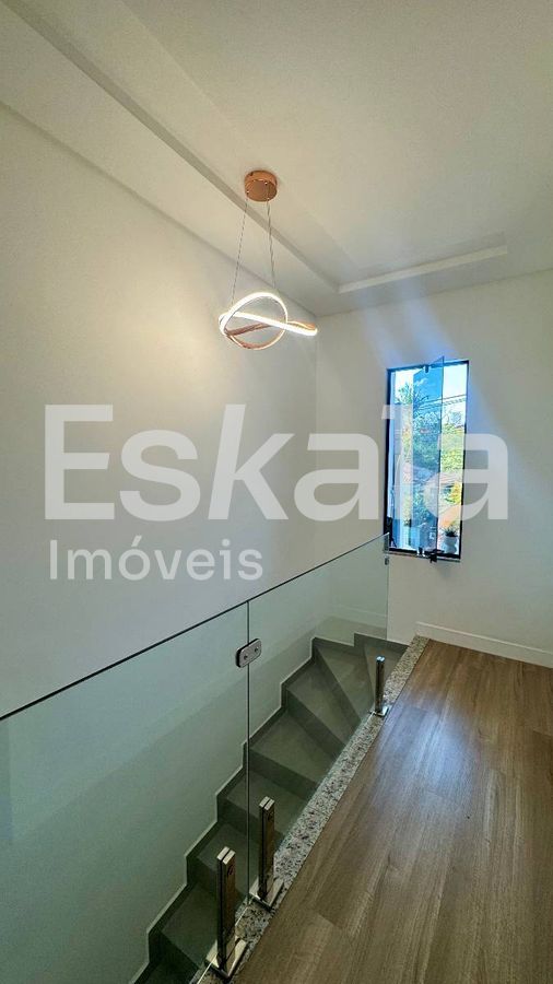 Sobrado Geminada 3 Quartos, Semi mobiliada Rau - Jaraguá do Sul