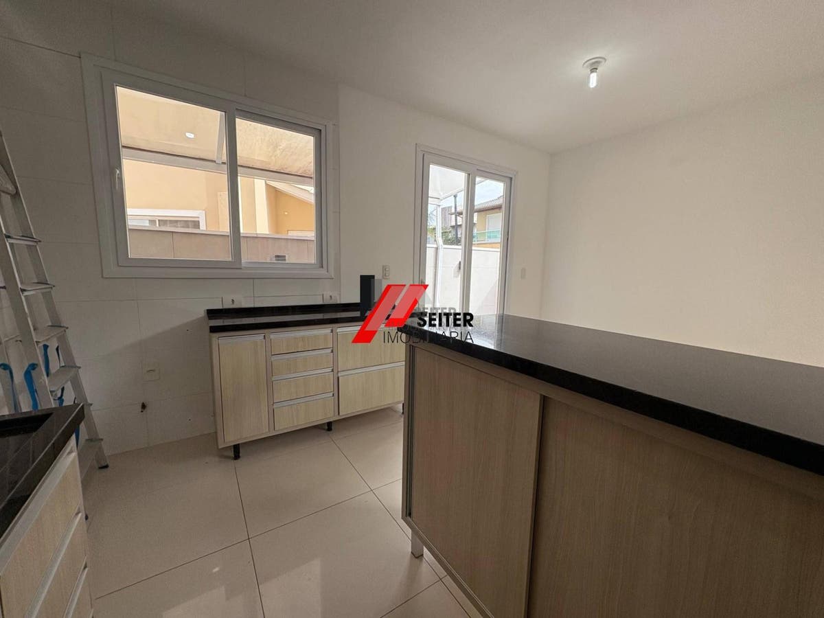 Casa 3 dormitórios com suite venda campeche florianópolis