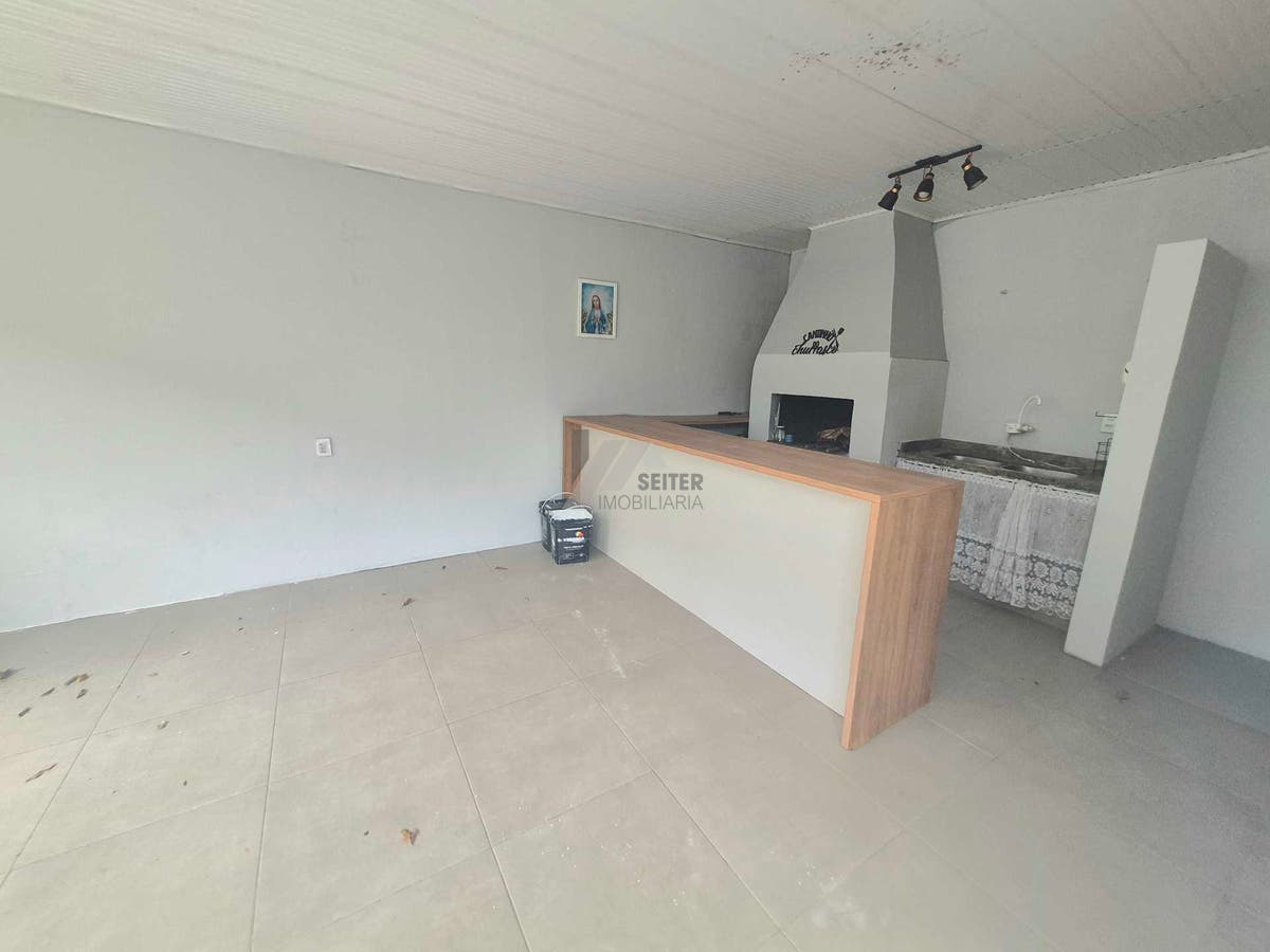 Casa de 4 quartos para alugar no Santa Monica Florianopolis