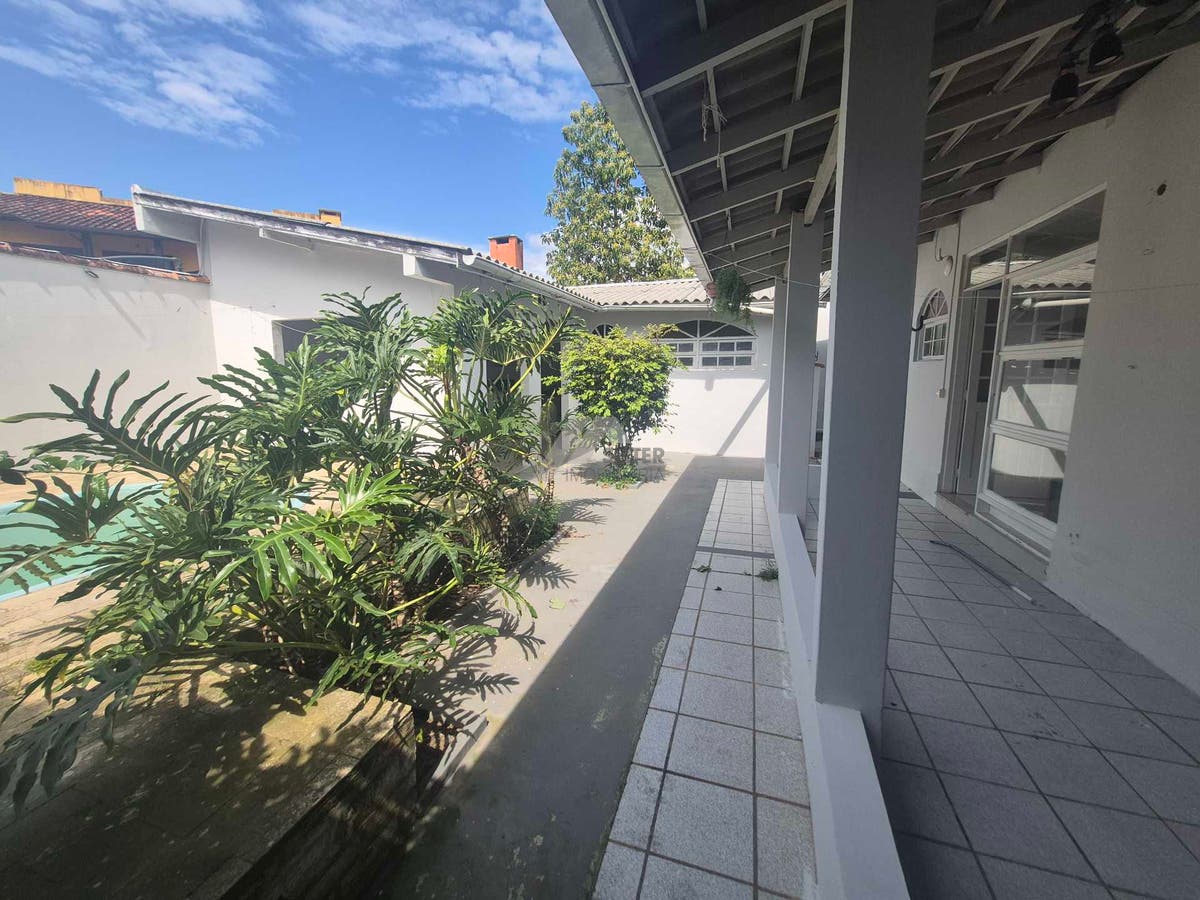 Casa de 4 quartos para alugar no Santa Monica Florianopolis