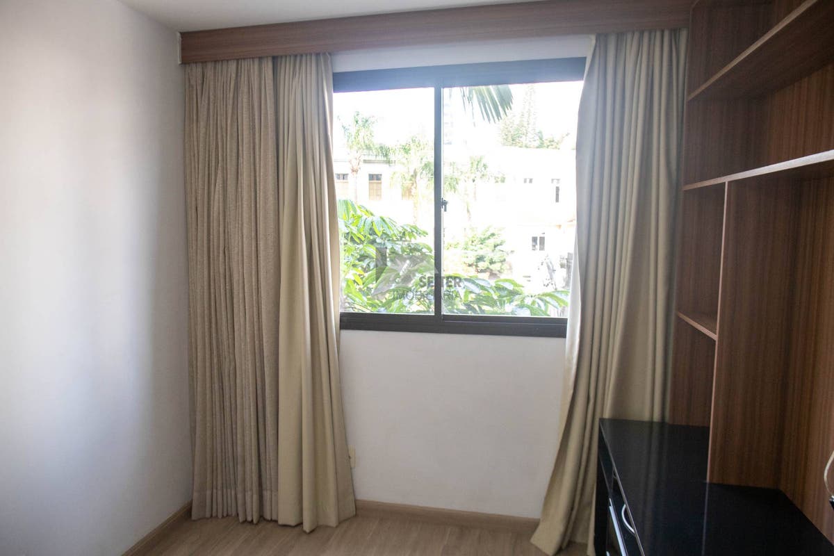 Apartamento com 3 quartos, Centro - Florianópolis