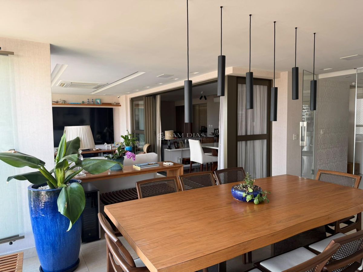 Apartamento, 3 quartos, 252 m² - Foto 10