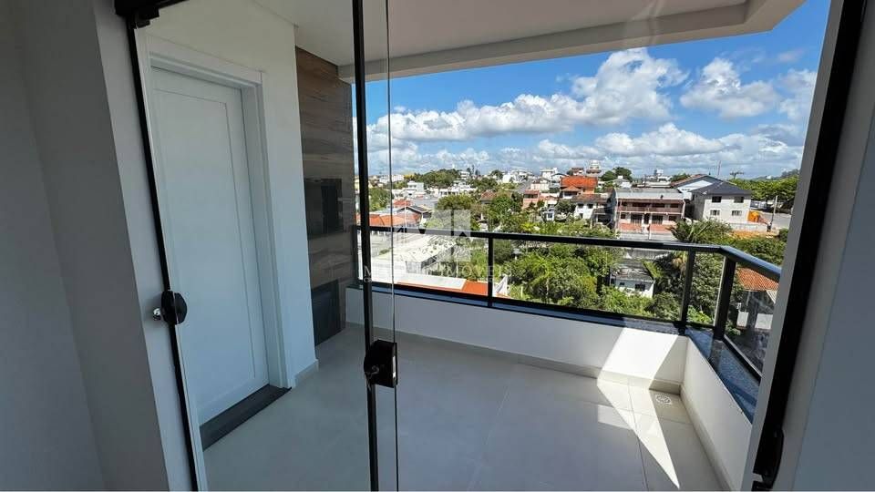 Apartamento com arquitetura moderna- centro- barra velha/sc.