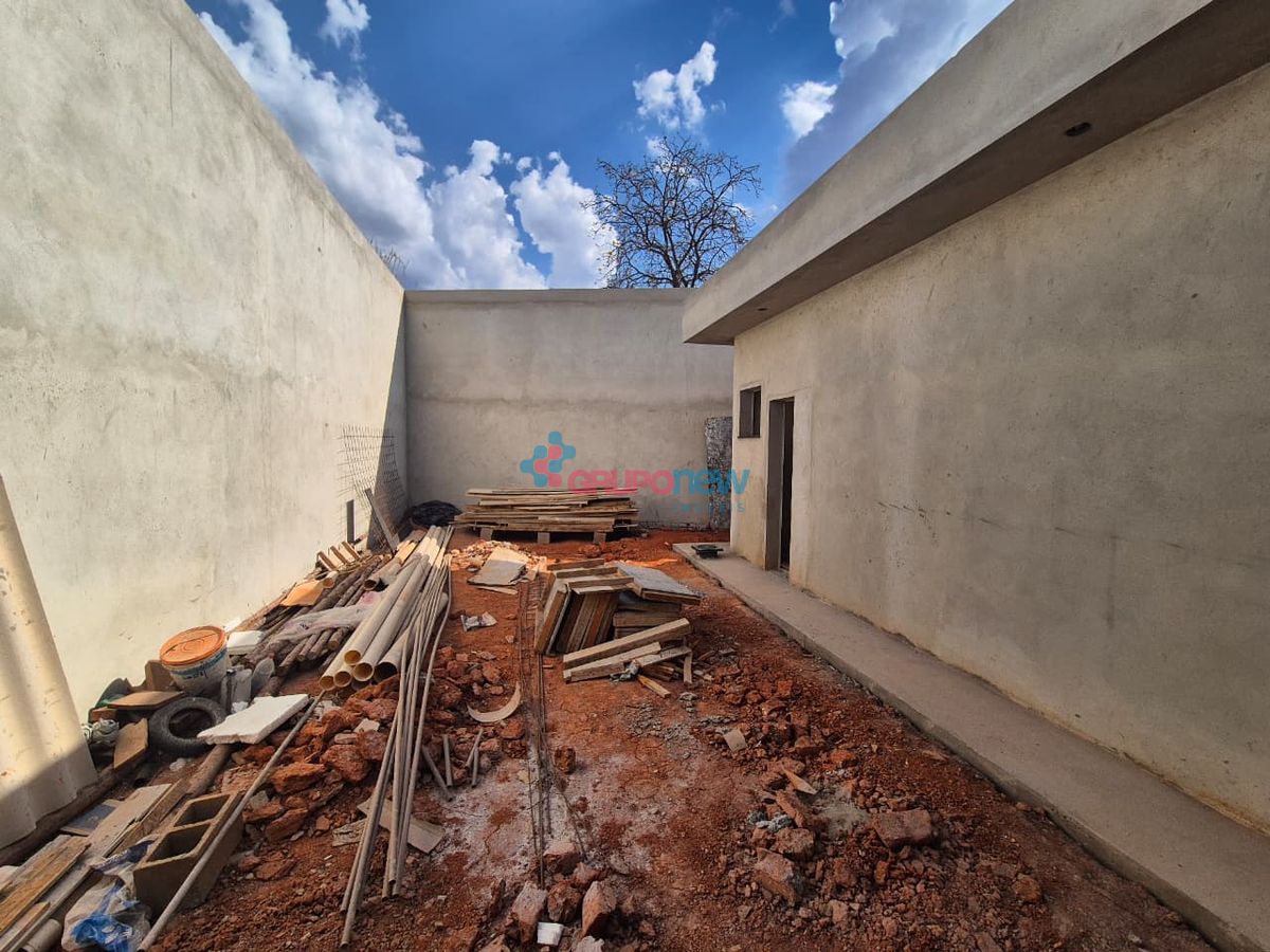 Casa com 3 quartos à Venda, Bela Emília - Lagoa Santa