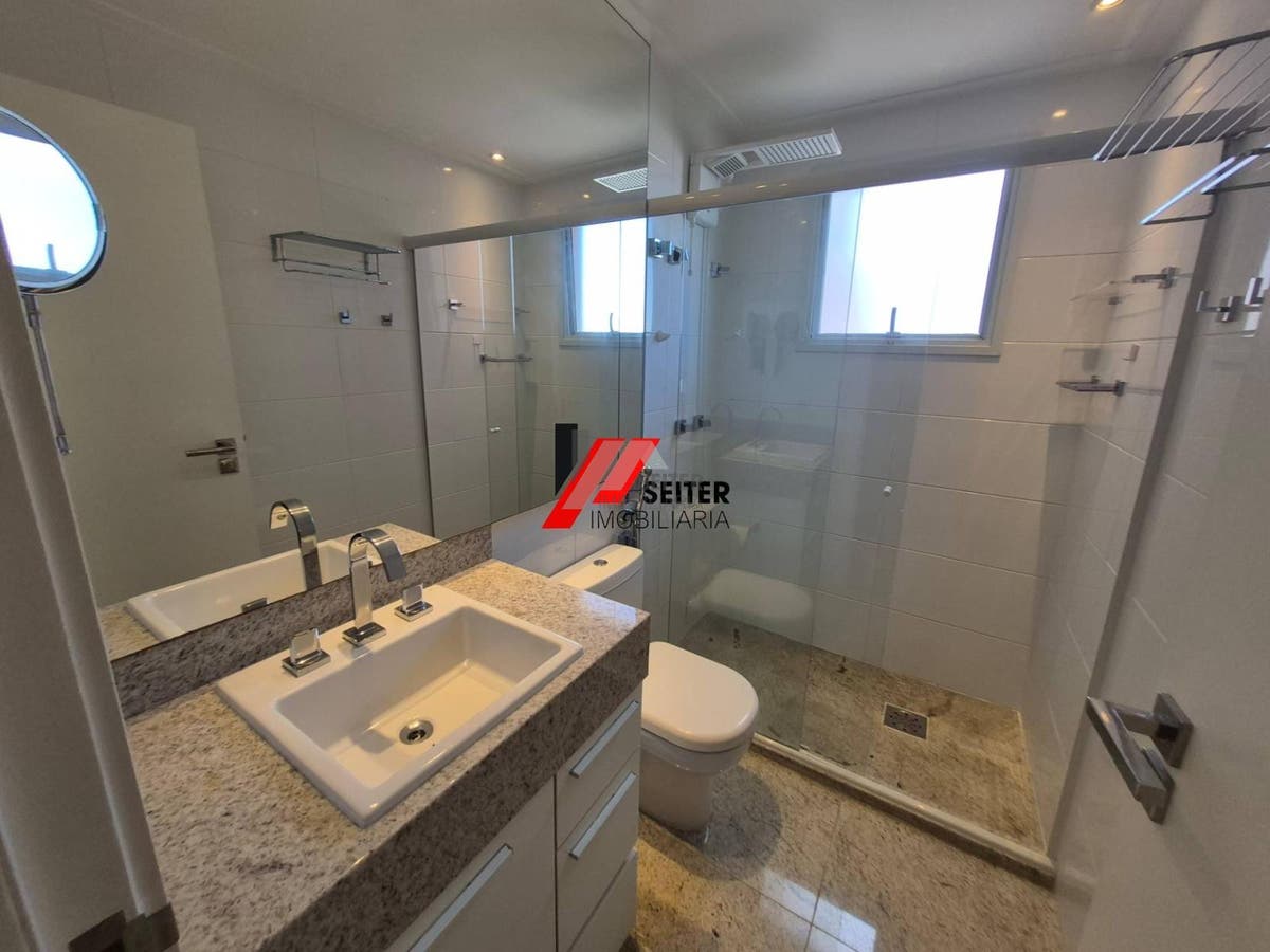 Apartamento de 2 dormitórios alto padrão para locação na Agronômica Florianópolis
