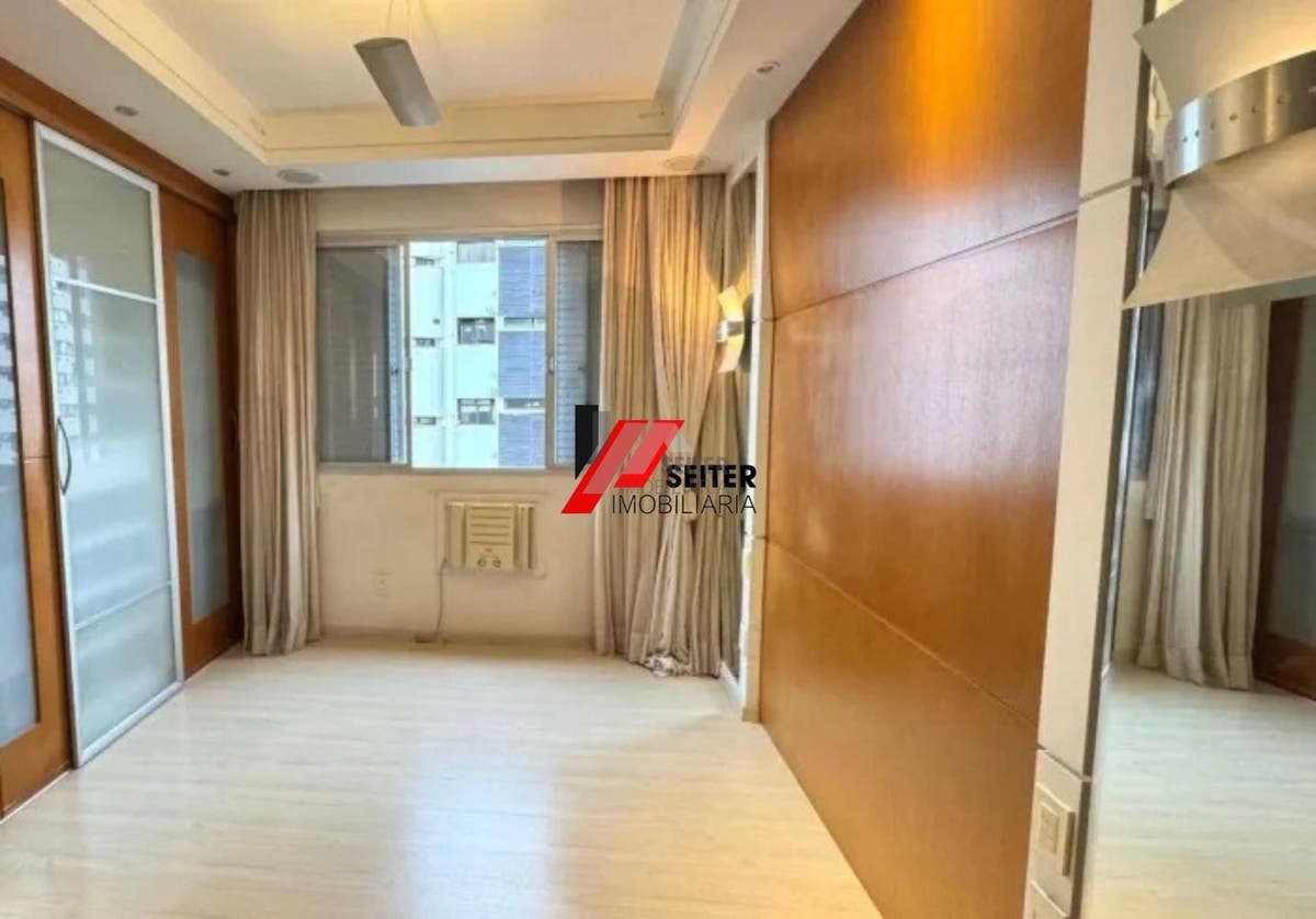 Apartamento à venda no Centro de Florianópolis