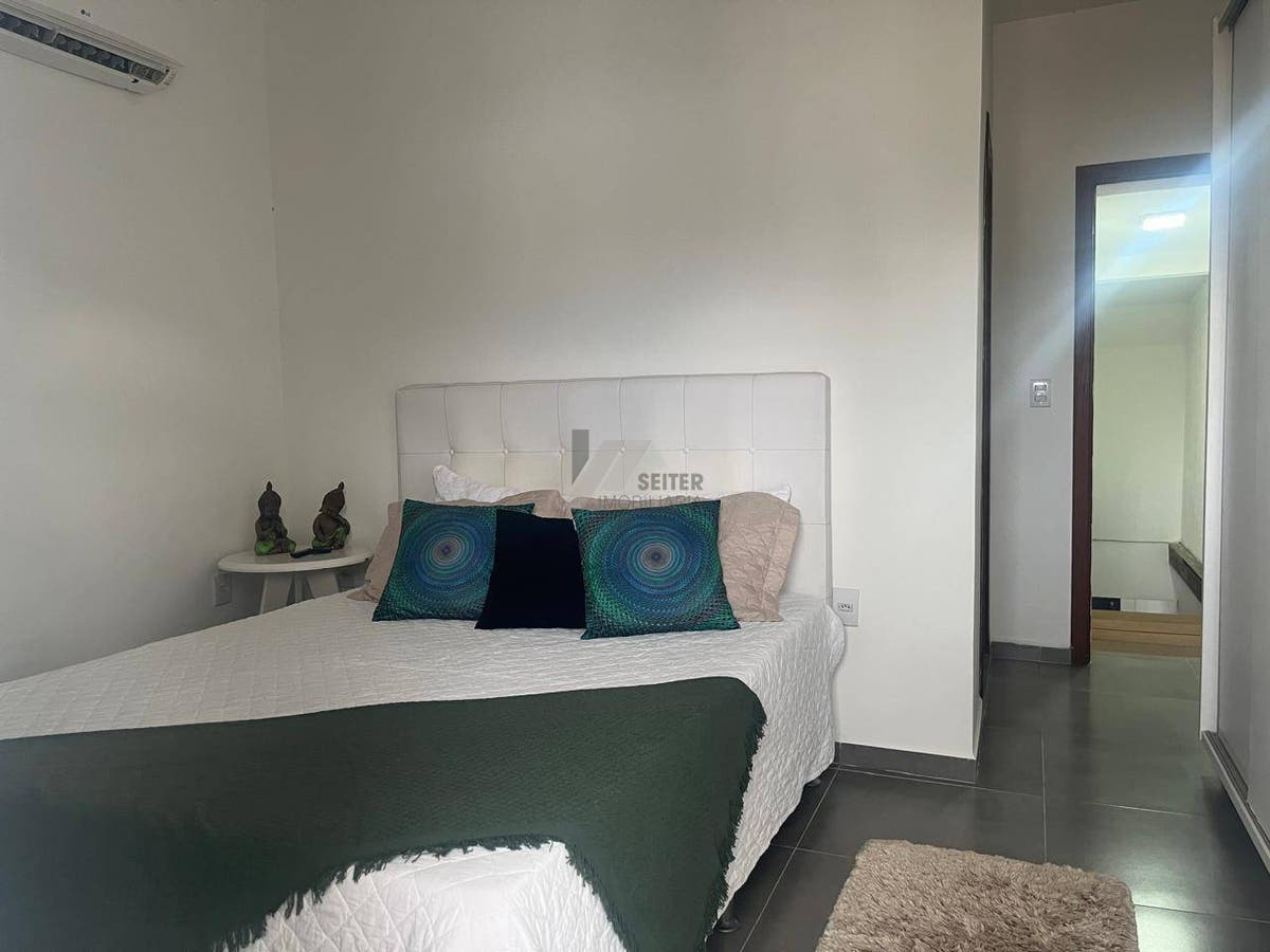 Casa 3 dormitórios para Venda no São João do Rio Vermelho Florianópolis