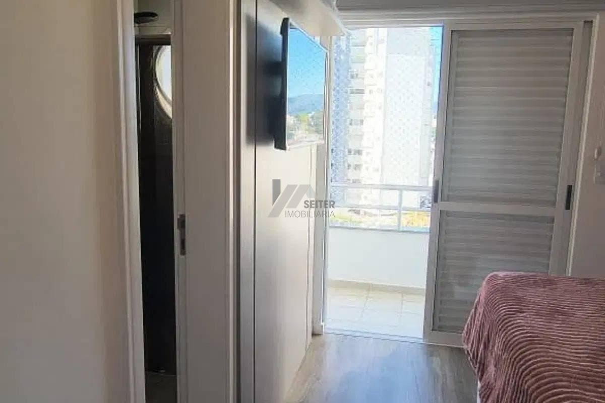 Apartamento com 3 quartos, Itacorubi - Florianópolis