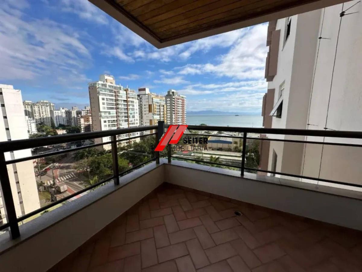 Apartamento á venda na Agronômica Florianópolis