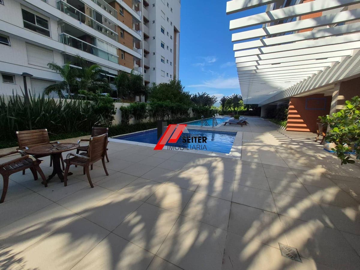 Apartamento de 2 dormitórios alto padrão para locação na Agronômica Florianópolis