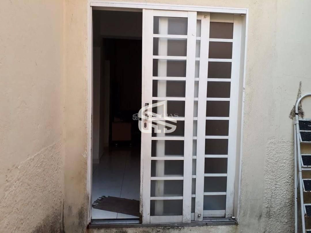 Casa, 4 quartos, 200 m² - Foto 9