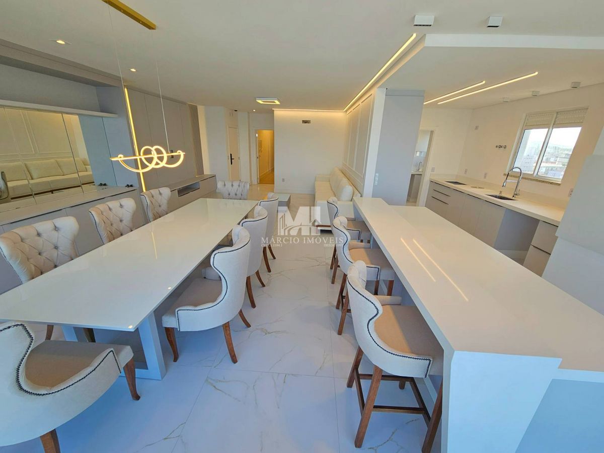 Apartamento frente mar