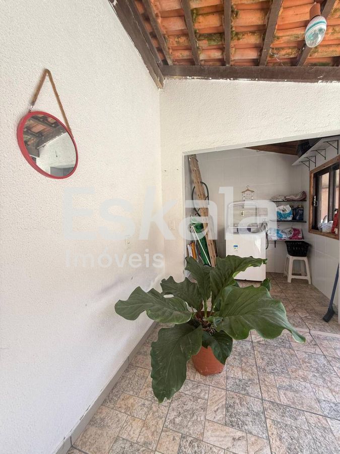 Casa com 4 Dormitórios, sendo 1 Suíte - Bairro João Pessoa, Jaraguá do Sul