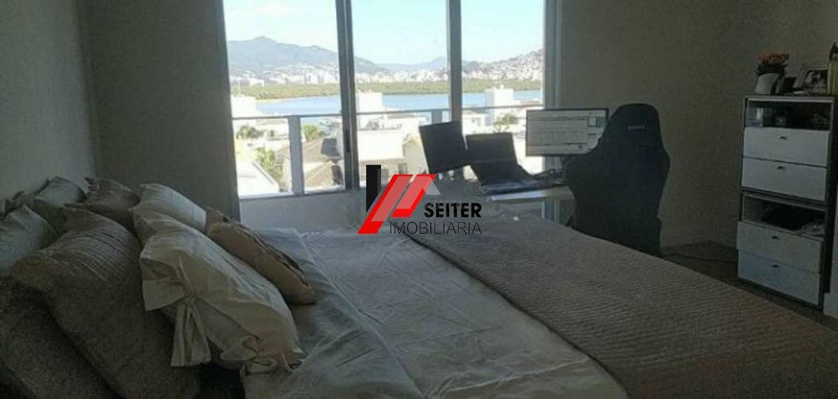 Casa a venda no bairro João Paulo com 4 dormitórios