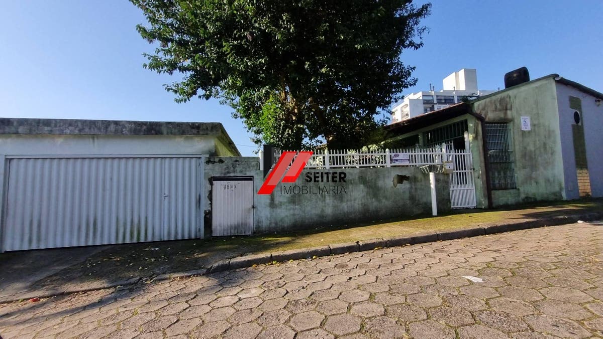 Terreno comercial á venda Saco dos Limões Florianópolis