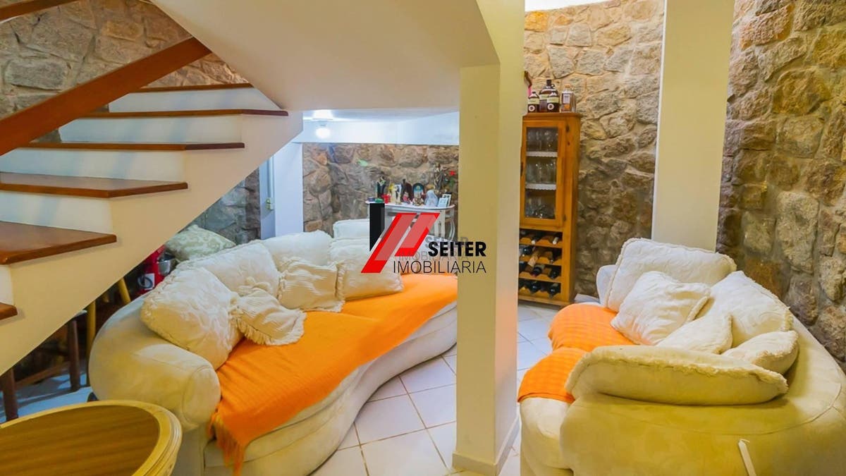 Casa a venda Trindade Florianopolis