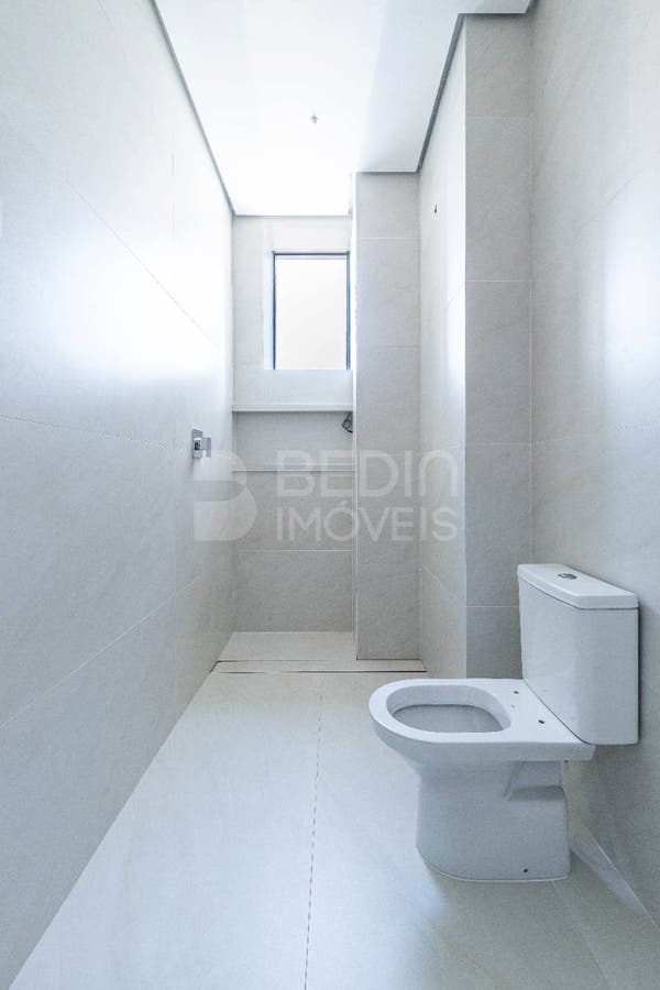 5.3_Banheiro_Suite_2.jpg