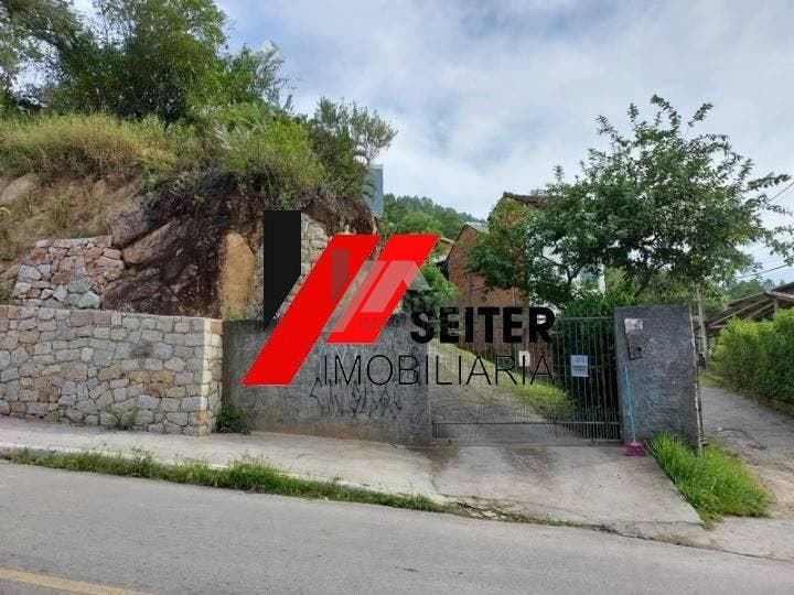 Casa de 4 dormitorios a venda Sambaqui Florianopolis