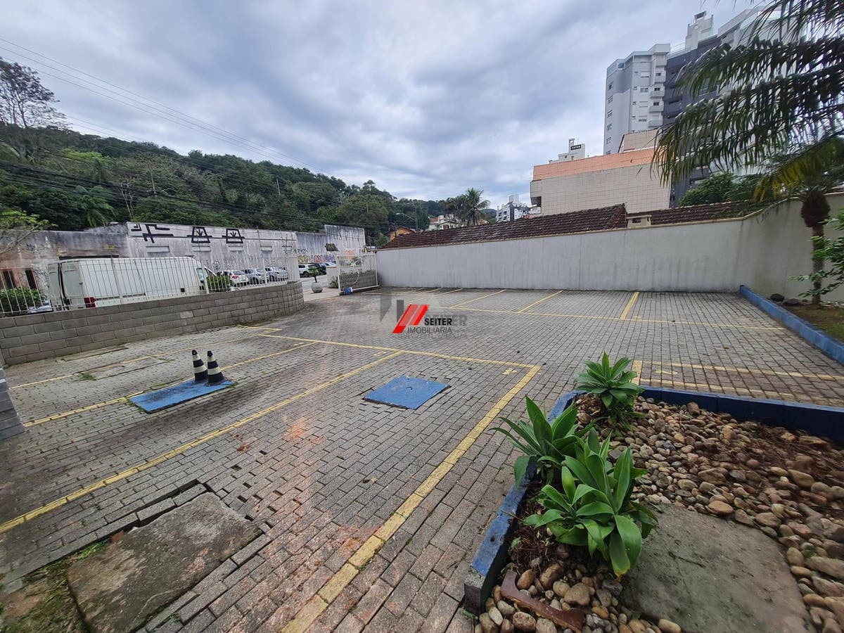 Apartamento á venda no bairro Itacorubi em Florianópolis