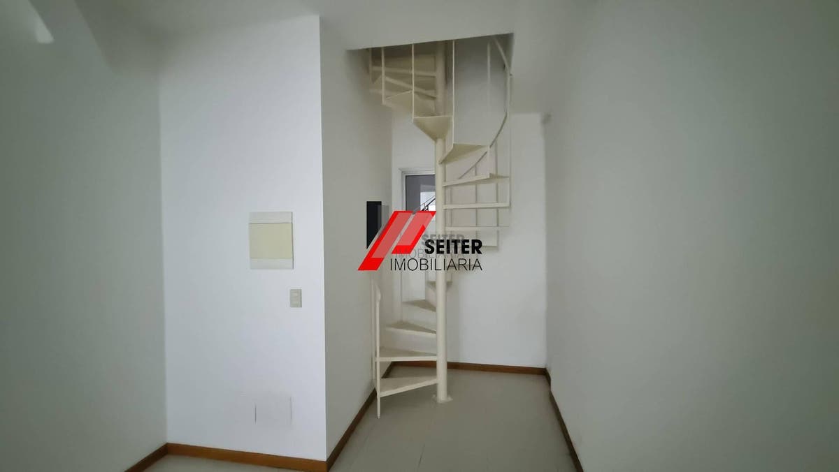 Loja/sala comercial à venda em Edifício comercial no Centro de Florianópolis