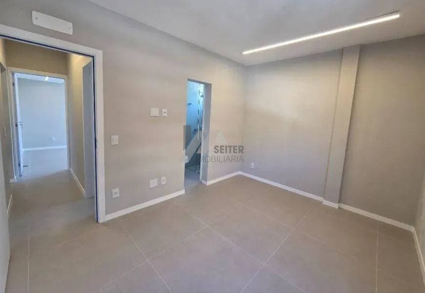 Apartamento 3 dormitórios para Venda no Florianópolis Centro