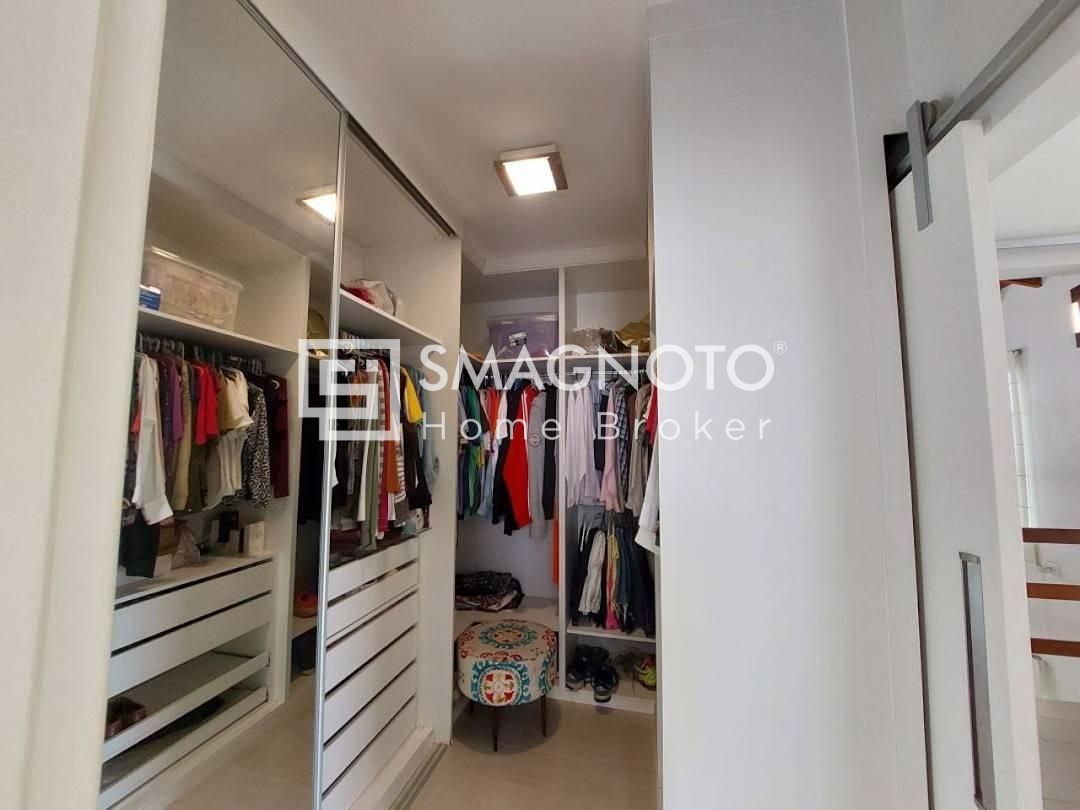 Vendo Sobrado no condomínio Aguas de São Pedro 3 suítes, piscina e excelente nível de acabamento!