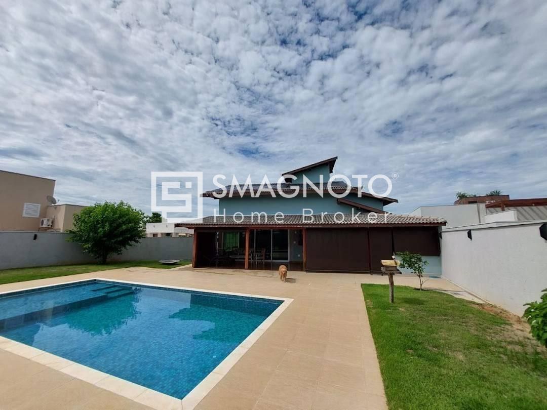 Vendo Sobrado no condomínio Aguas de São Pedro 3 suítes, piscina e excelente nível de acabamento!