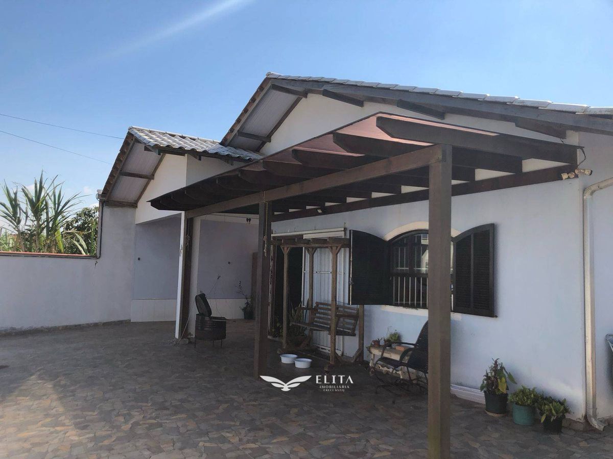 Casa com 3 quartos a R$ 1.170.000,00, no bairro Quinta dos Açorianos - Barra Velha Cód. 2091