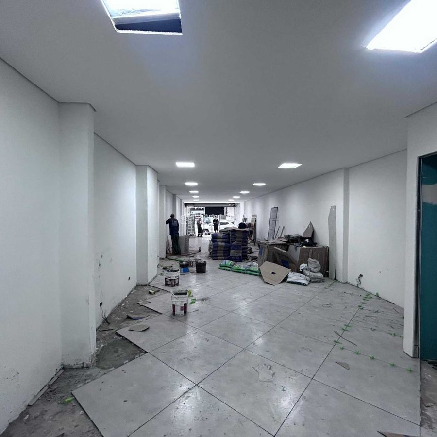 Loja-Salão, 250 m² - Foto 1