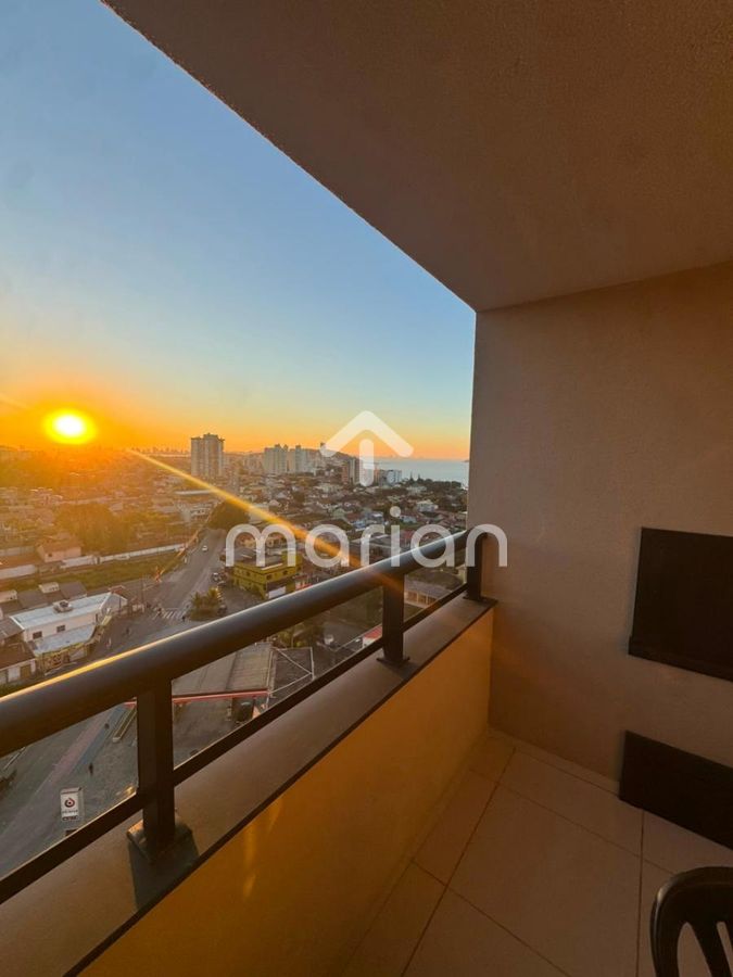Apartamento para locação a 100m da praia com 3 quartos, Armação - Penha