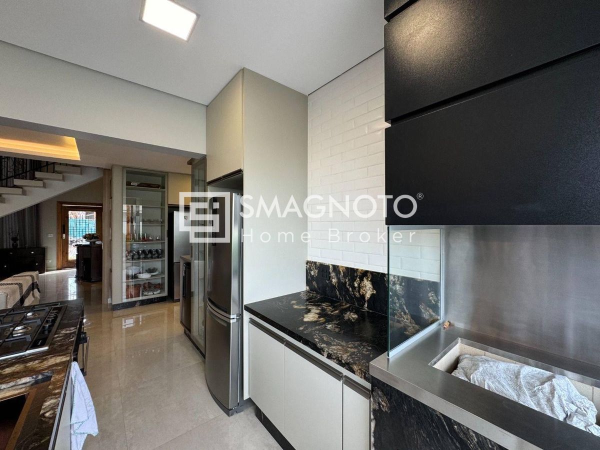 Sobrado com 3 dormitórios à venda, 218 m² por R$ 2.250.000,00 - Residencial Villa D’Aquila - Piracicaba/SP