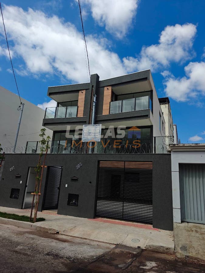 Casa de 3 quartos, 236m² no bairro Planalto, em Belo Horizonte | Eu Corretor