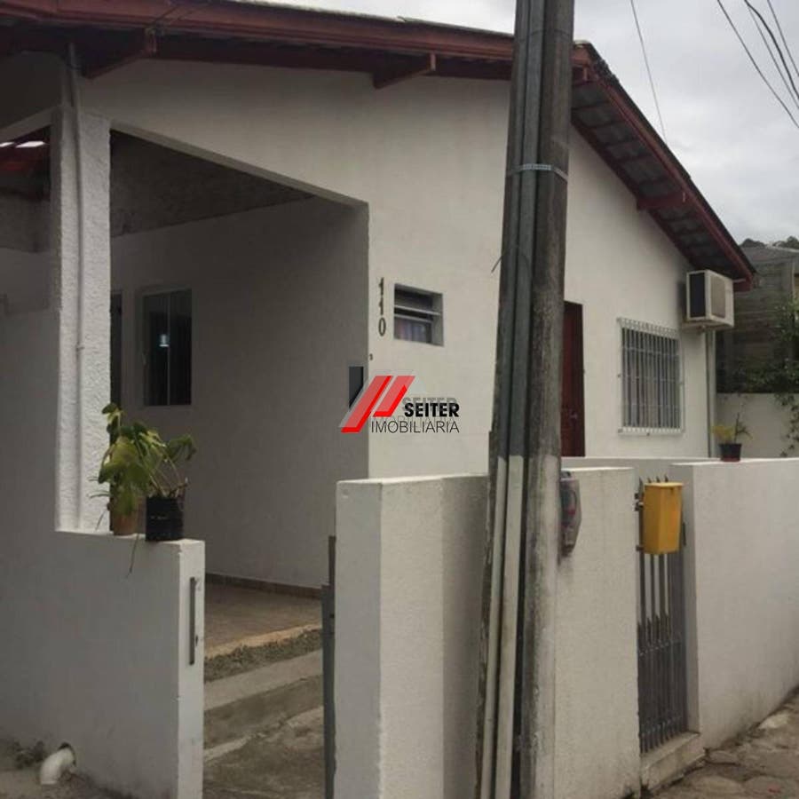 Excelente terreno à venda no bairro Córrego Grande em Florianópolis.