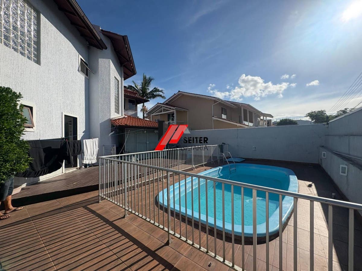 Casa de 4 suites a venda Ssanta Monica Florianopolis