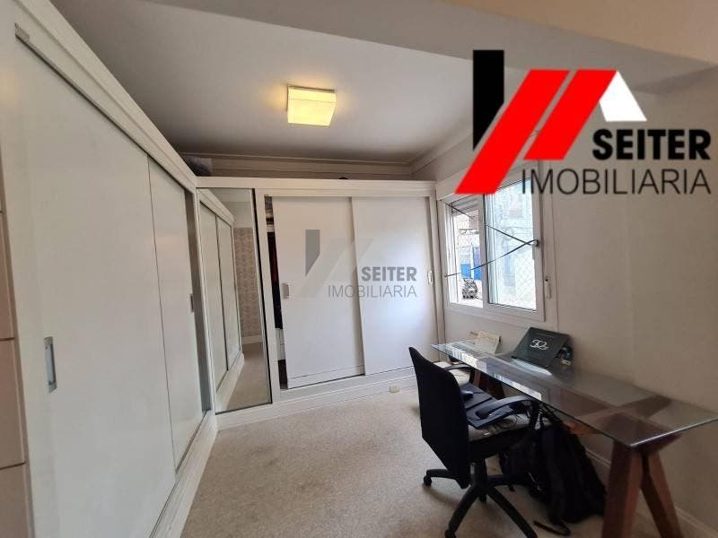 Apartamento de 3 dormitorios a venda Centro Florianopolis