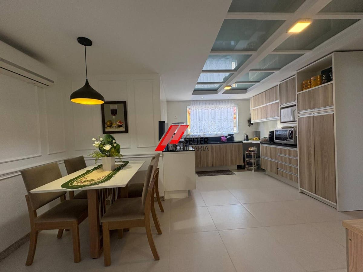 Casa de 4 suites a venda Ssanta Monica Florianopolis