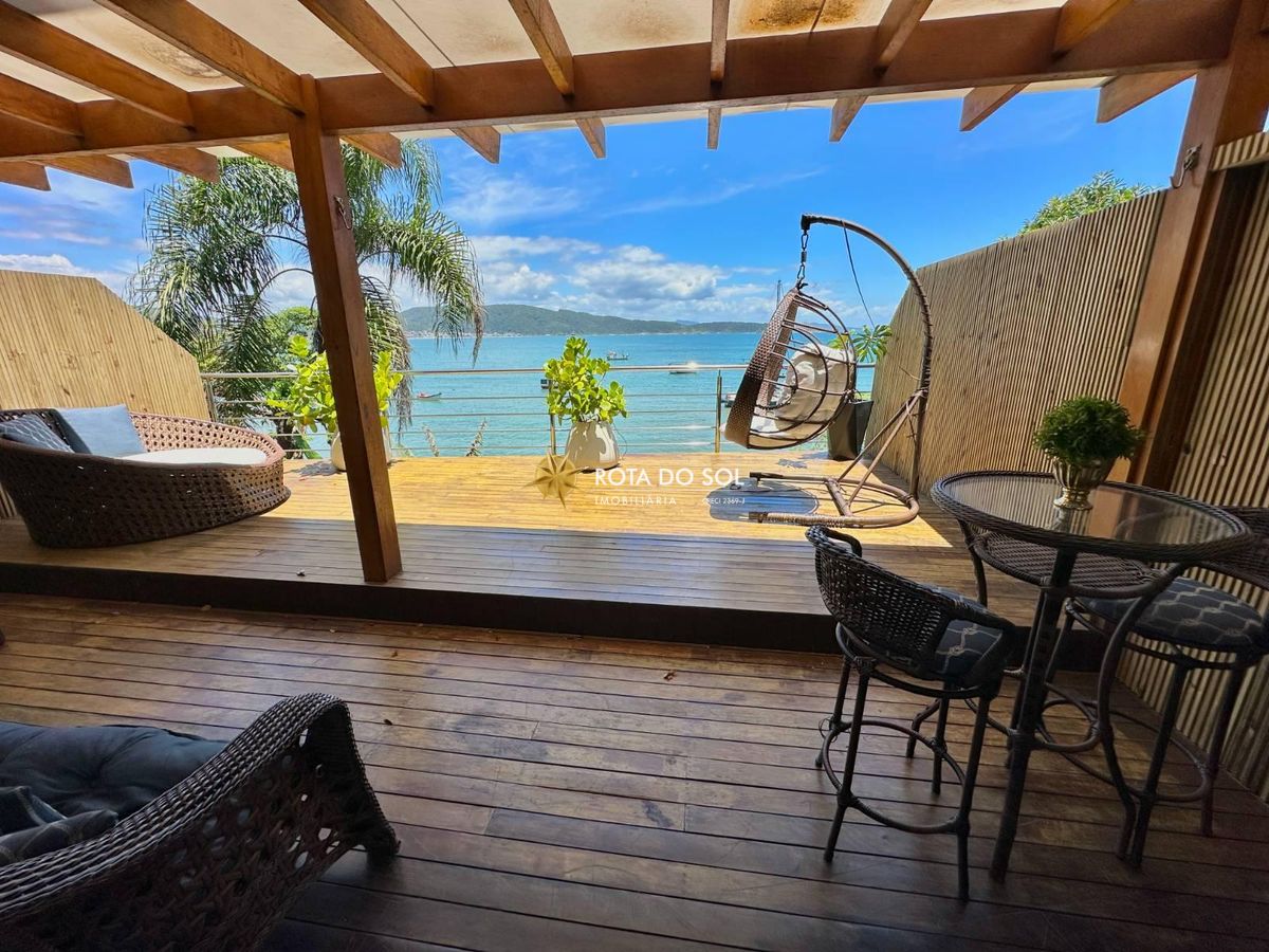 Casa Frente Mar à Venda Praia da Lagoinha Bombinhas SC - 16