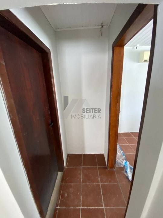 Terreno com duas casas à venda no Bairro Trindade em Florianópolis