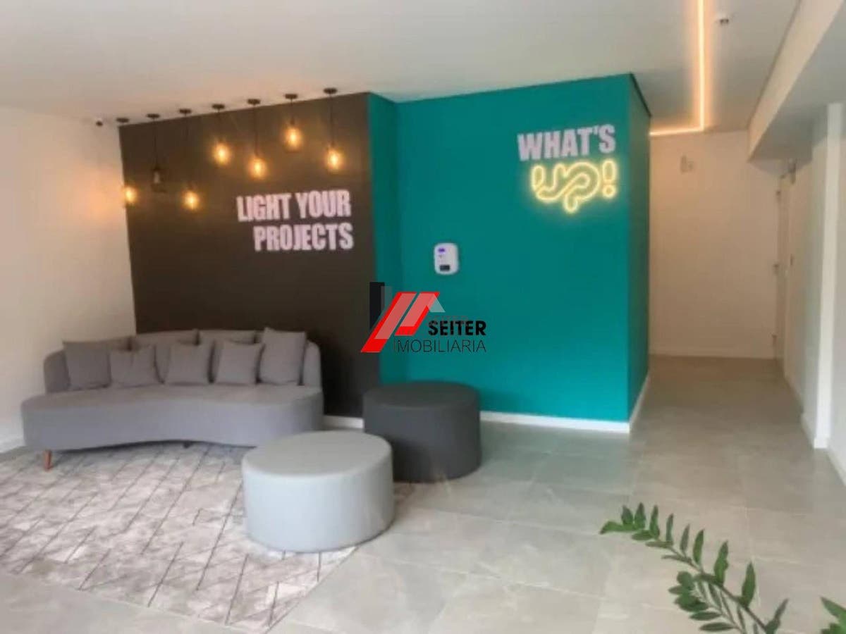 Apartamento de dois dormitórios com suite à venda na Carvoeira em Florianópolis