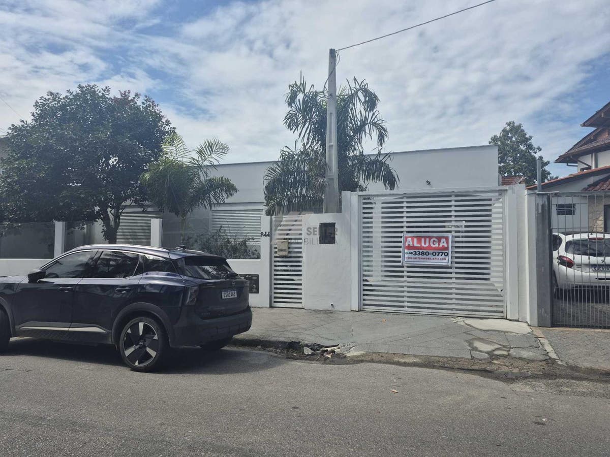 Casa de 4 quartos para alugar no Santa Monica Florianopolis