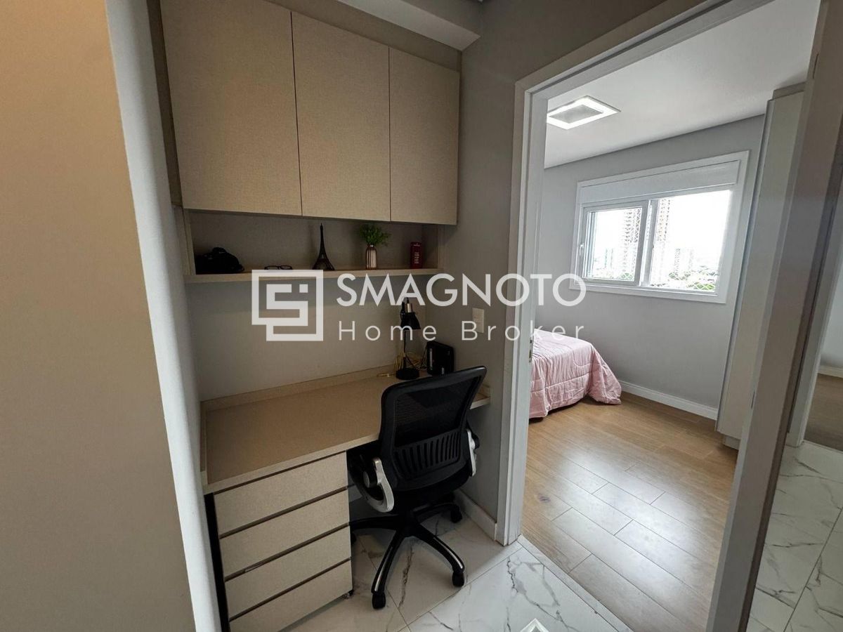 Apartamento com Varanda Gourmet e Vista Privilegiada no Bairro São Judas