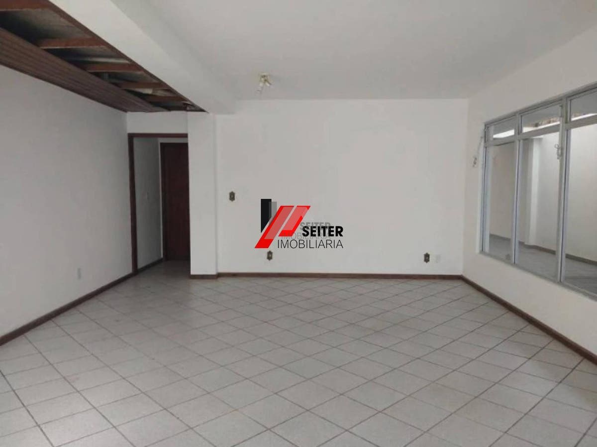 Casa comercial a venda no bairro Saco dos Limões