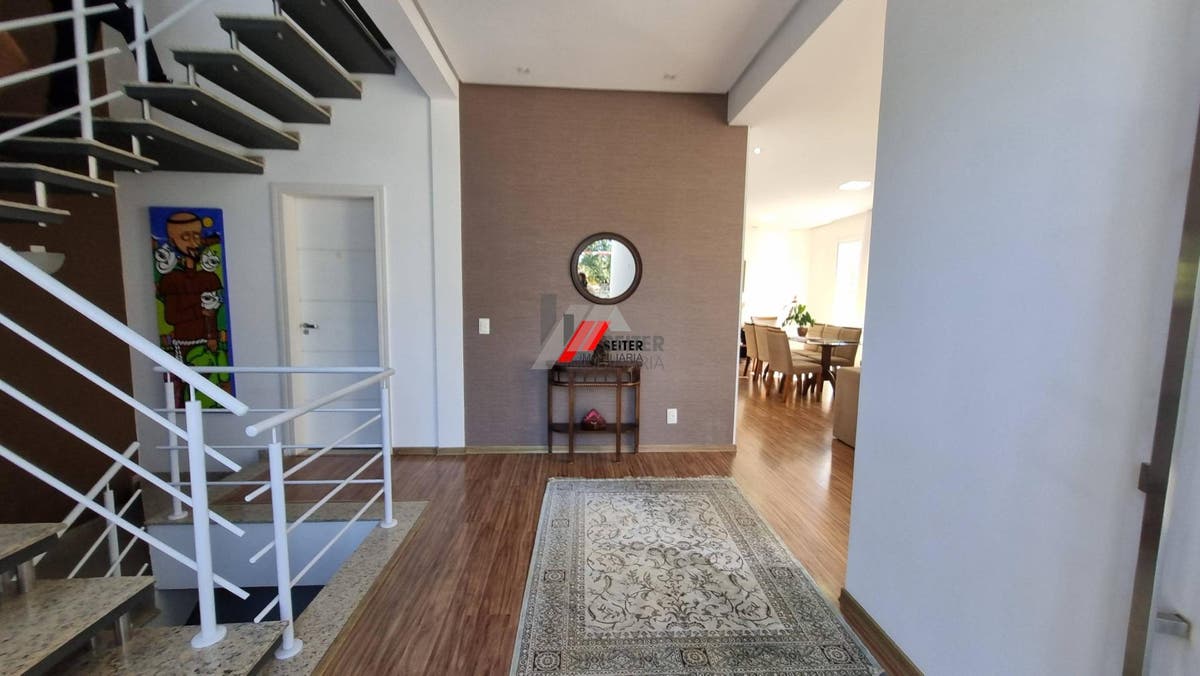Casa de 3 suites a venda Lagoa da Conceiçao Florianopolis com 352 metros de area util