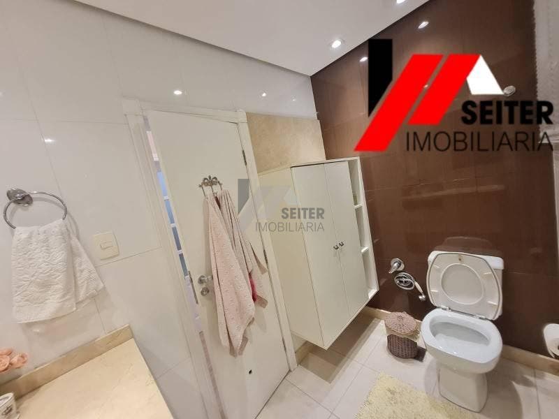 Apartamento de 3 dormitorios a venda Centro Florianopolis