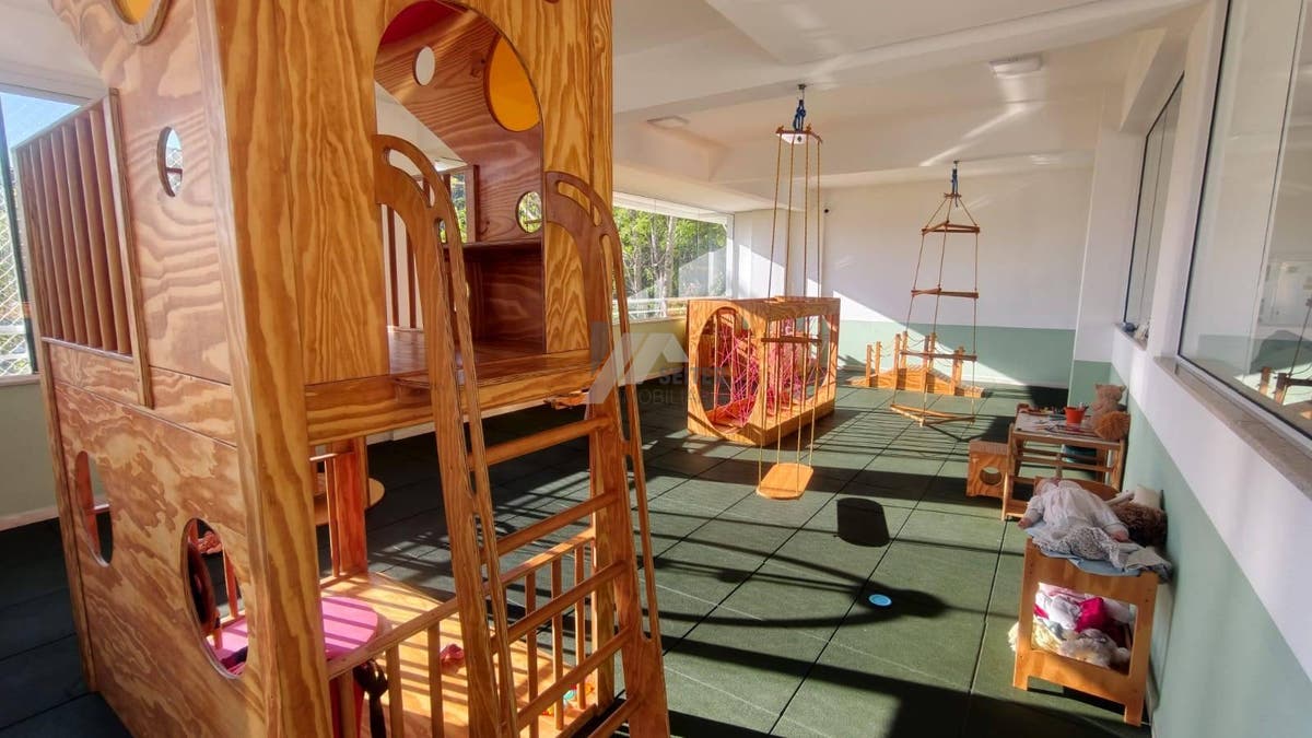 Cobertura 3 suites a venda Itacorubi Florianópolis Zena Becker
