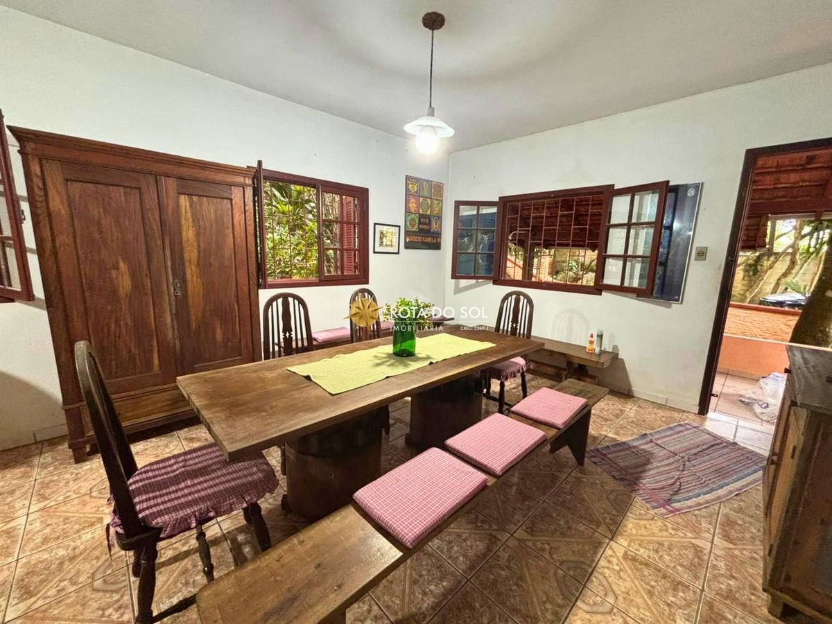 Casa 4 Dormitórios Praia Bombas Bombinhas SC - 6