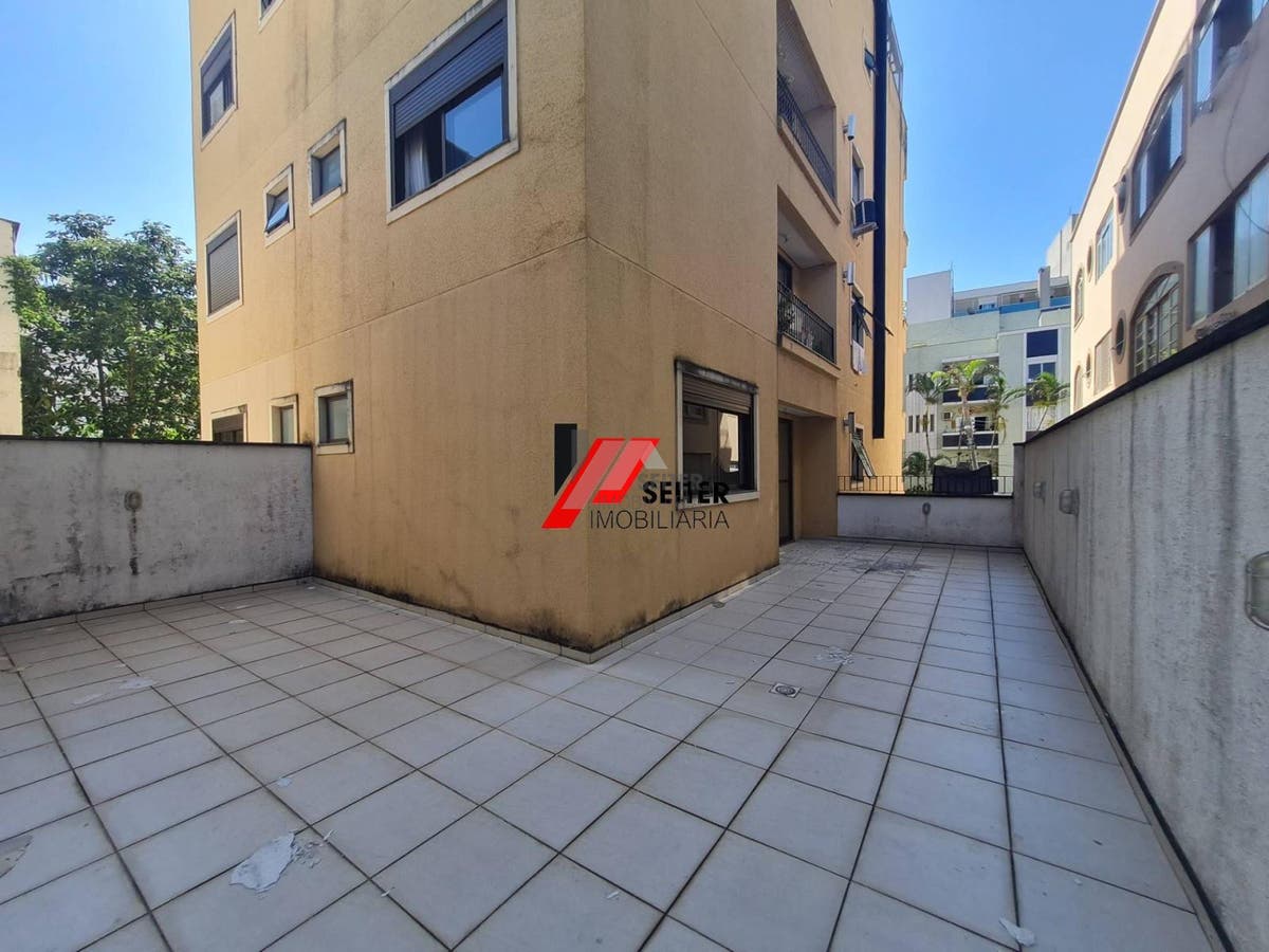 Apartamento com 2 dormitórios na Trindade em Florianópolis