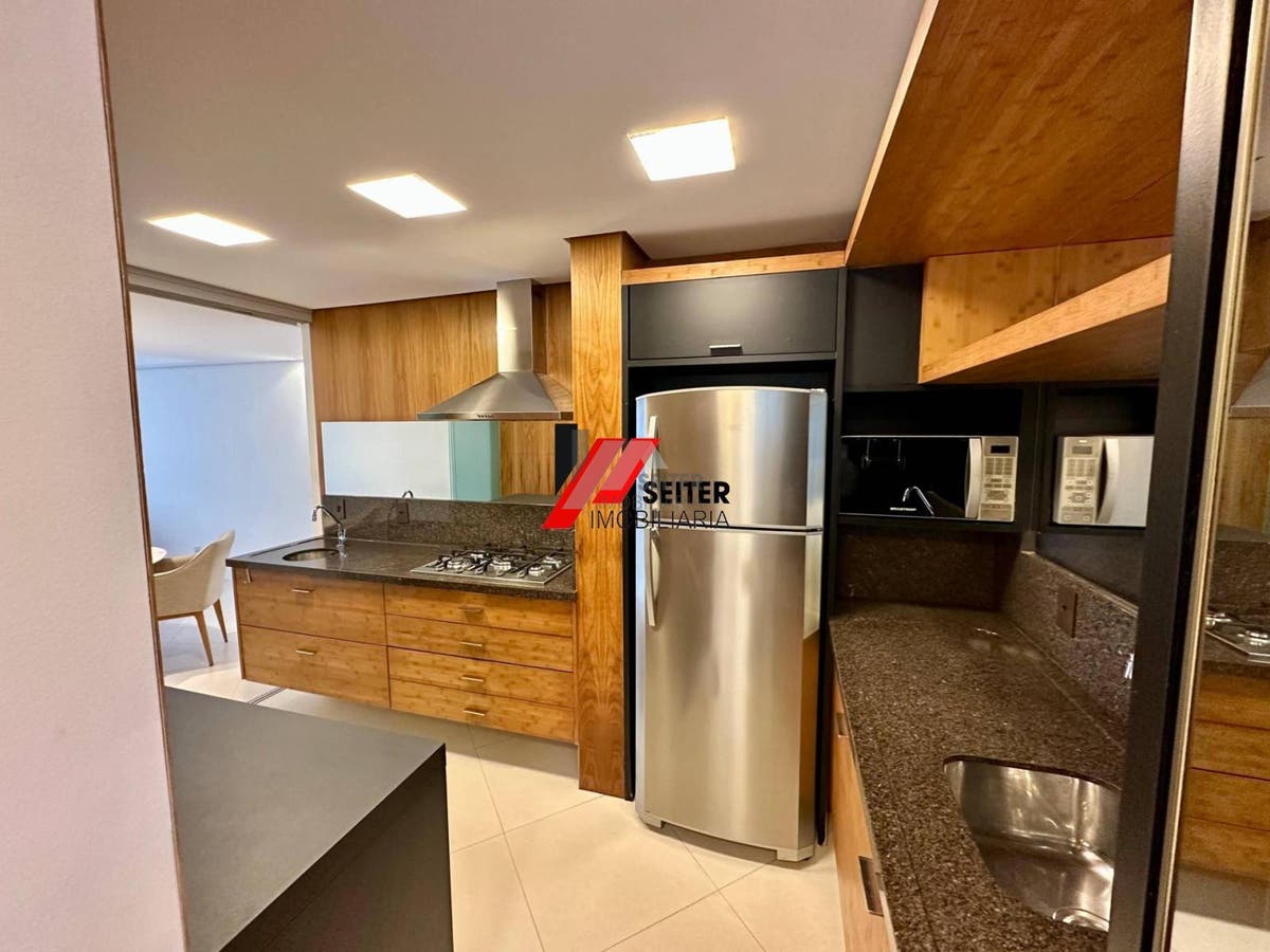 Apartamento 3 dormitórios e suite venda Centro Florianópolis