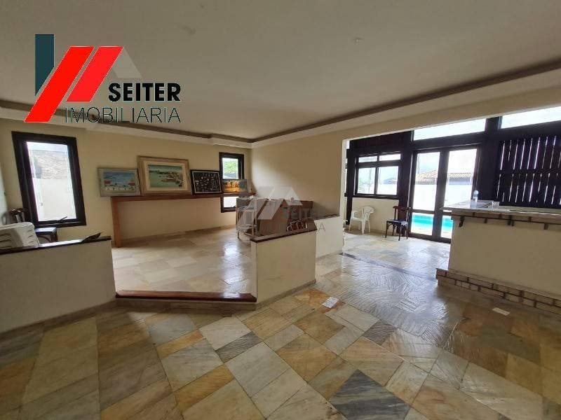 Casa para locação com 5 dormitórios bairro Coqueiros florianópolis