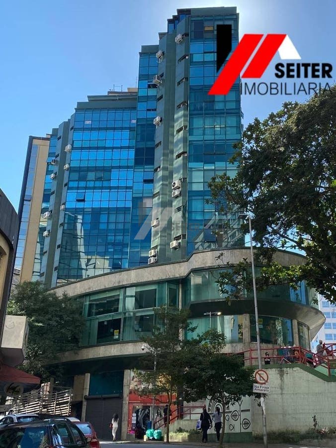 Conjunto comercial a venda no centro de Florianópolis